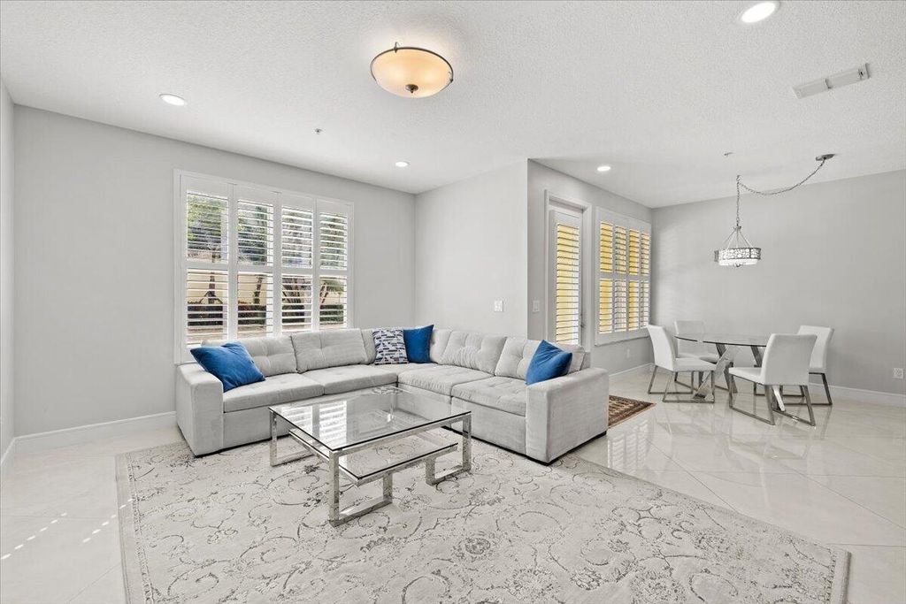 4980 NW 15TH Avenue, Boca Raton, FL 33431
