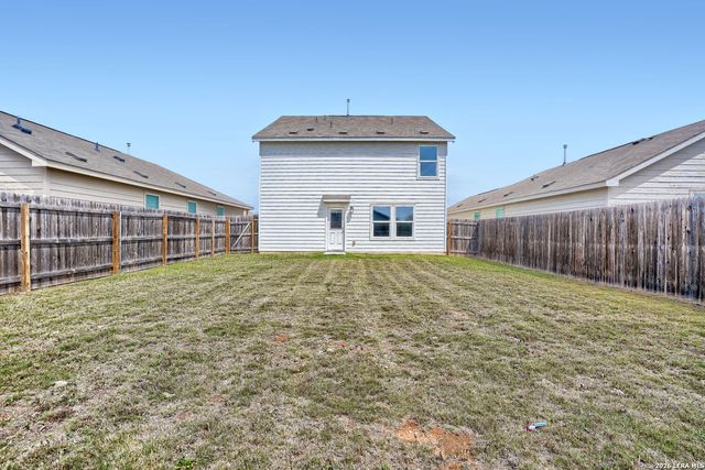 5905 Antonio Pl, Seguin, TX 78155