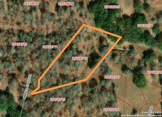 108 Timber, La Vernia, TX 78121