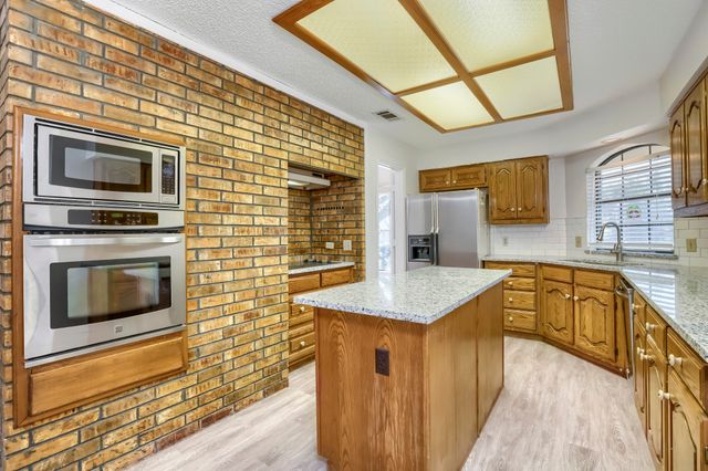 1931 Silver Creek Place, Duncanville, TX 75137