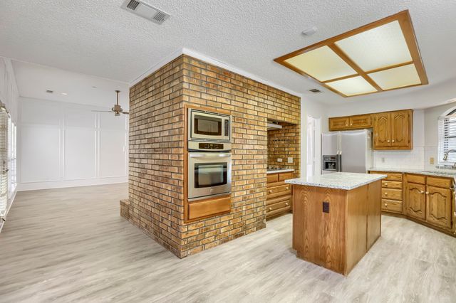 1931 Silver Creek Place, Duncanville, TX 75137