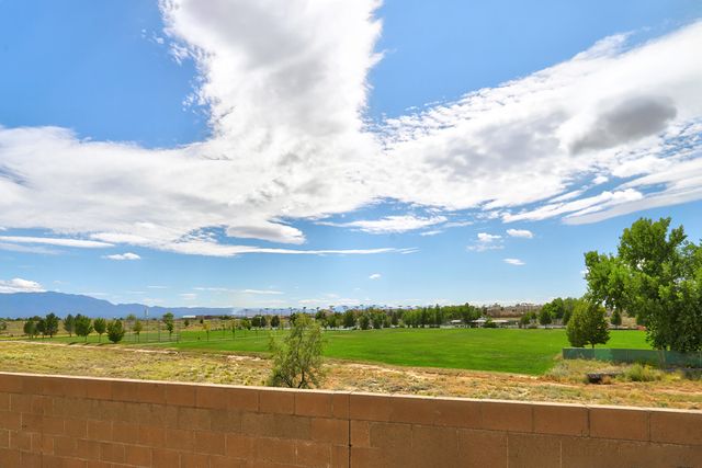 10078 CALLE CHULITA Road NW, Albuquerque, NM 87114