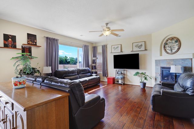 10078 CALLE CHULITA Road NW, Albuquerque, NM 87114