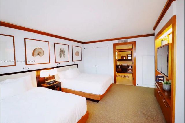 6801 Collins Ave 315, Miami Beach, FL 33141