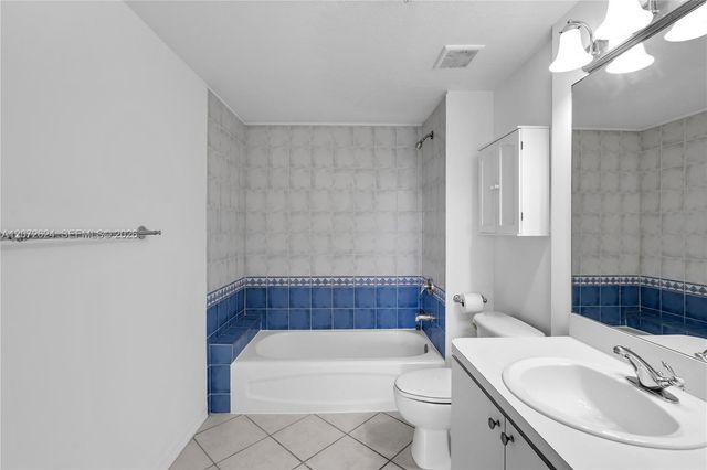 3500 Coral Way 1213, Miami, FL 33145