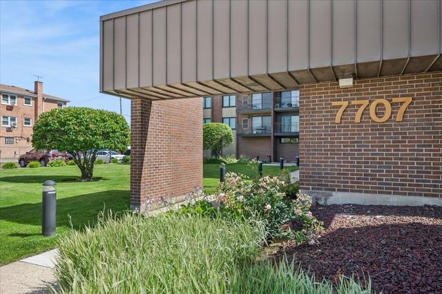7707 W Irving Park Road 308, Chicago, IL 60634