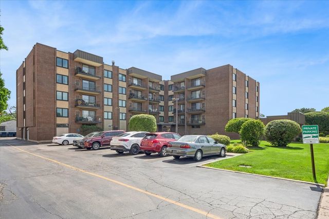 7707 W Irving Park Road 308, Chicago, IL 60634