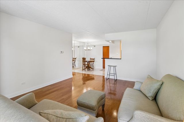 7707 W Irving Park Road 308, Chicago, IL 60634