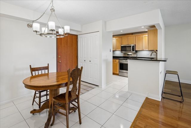 7707 W Irving Park Road 308, Chicago, IL 60634