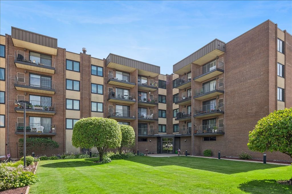 7707 W Irving Park Road 308, Chicago, IL 60634