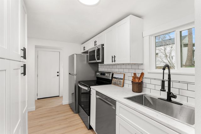 617 S FARR Rd, Spokane Valley, WA 99206