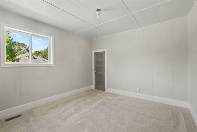 1201 Slayton Avenue, Grand Haven, MI 49417