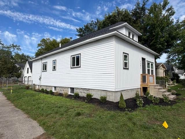 1201 Slayton Avenue, Grand Haven, MI 49417