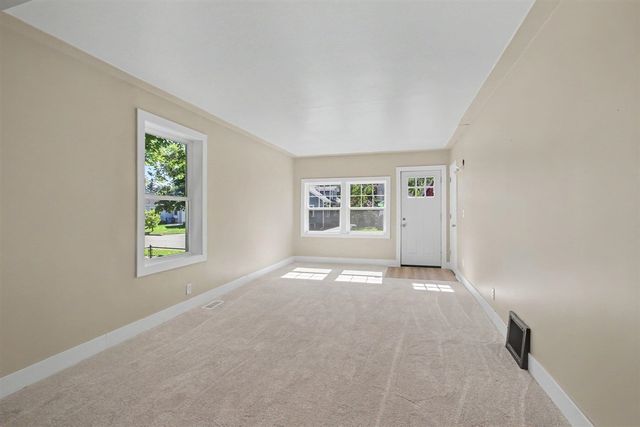 1201 Slayton Avenue, Grand Haven, MI 49417