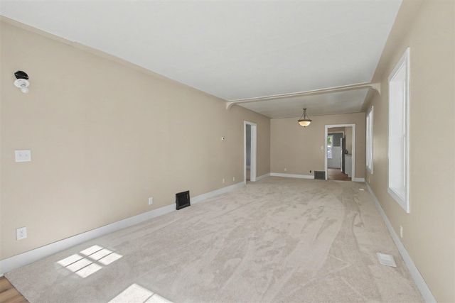 1201 Slayton Avenue, Grand Haven, MI 49417