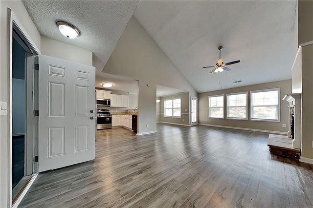 3974 Potomac Walk Court, Loganville, GA 30052