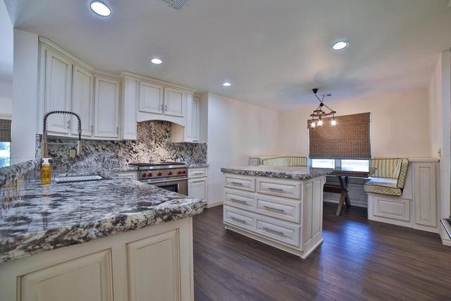 5026 Lake Breeze Road, Grove, OK 74344