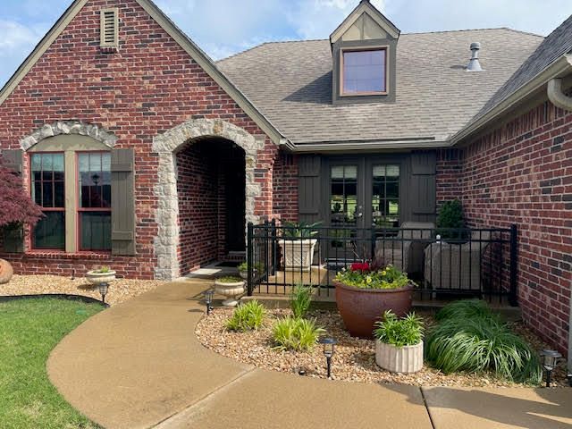 5026 Lake Breeze Road, Grove, OK 74344