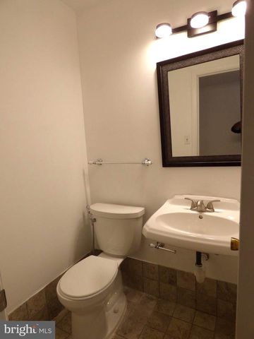 2216 FREAR PL, Herndon, VA 20170