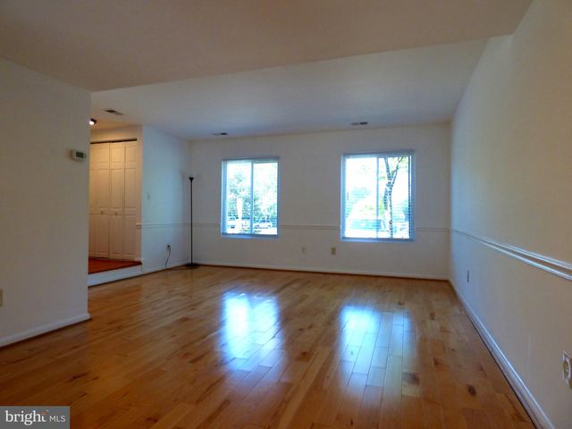 2216 FREAR PL, Herndon, VA 20170