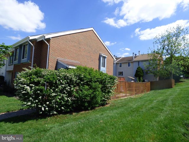 2216 FREAR PL, Herndon, VA 20170