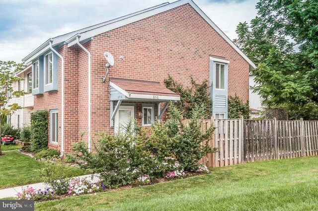 2216 FREAR PL, Herndon, VA 20170