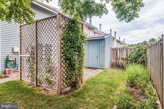 2216 FREAR PL, Herndon, VA 20170