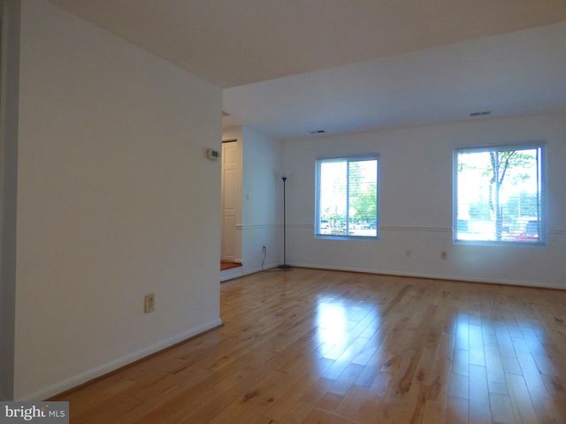 2216 FREAR PL, Herndon, VA 20170