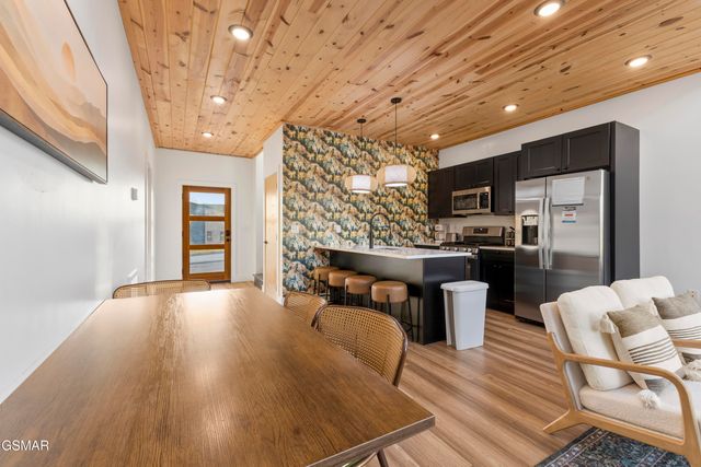 1253 Reedmont Way, Sevierville, TN 37876