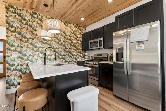 1253 Reedmont Way, Sevierville, TN 37876