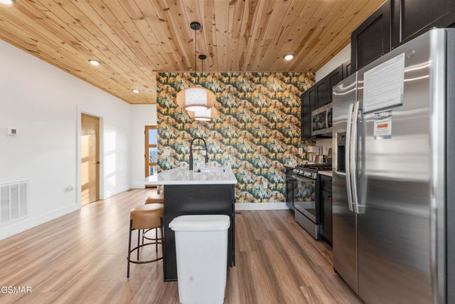 1253 Reedmont Way, Sevierville, TN 37876