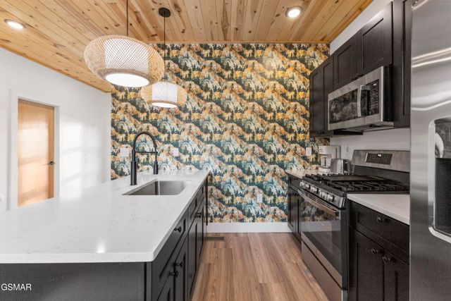 1253 Reedmont Way, Sevierville, TN 37876