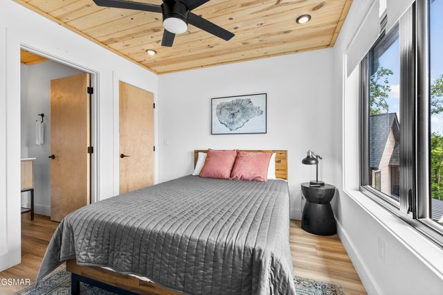 1253 Reedmont Way, Sevierville, TN 37876