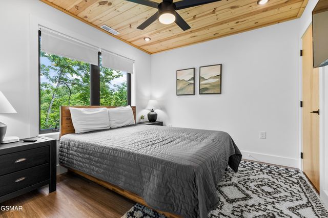 1253 Reedmont Way, Sevierville, TN 37876