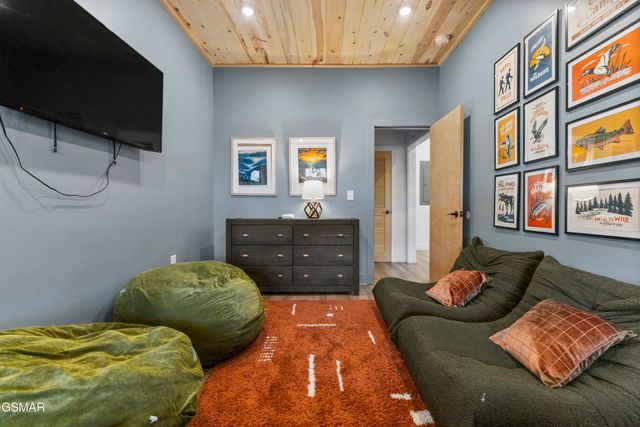 1253 Reedmont Way, Sevierville, TN 37876