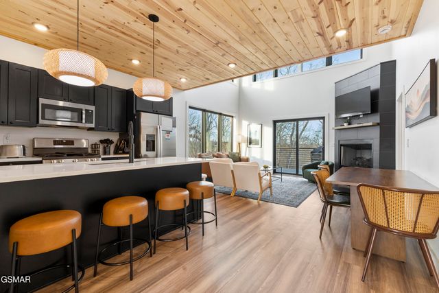 1253 Reedmont Way, Sevierville, TN 37876