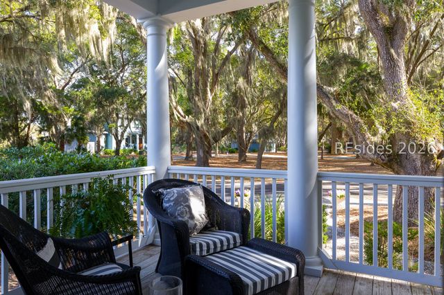 11 River Place Xing, Daufuskie Island, SC 29915