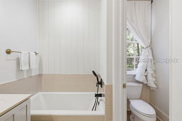 11 River Place Xing, Daufuskie Island, SC 29915