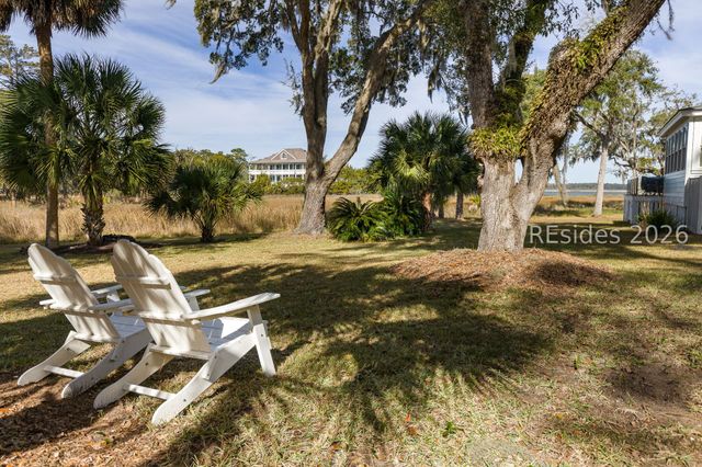 11 River Place Xing, Daufuskie Island, SC 29915