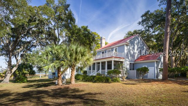 11 River Place Xing, Daufuskie Island, SC 29915