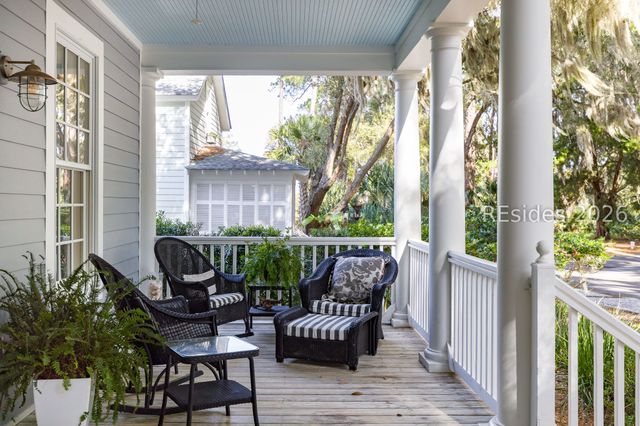 11 River Place Xing, Daufuskie Island, SC 29915