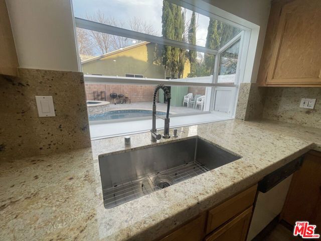 8576 Kelvin Avenue, Winnetka (los Angeles), CA 91306