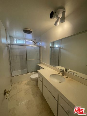 8576 Kelvin Avenue, Winnetka (los Angeles), CA 91306