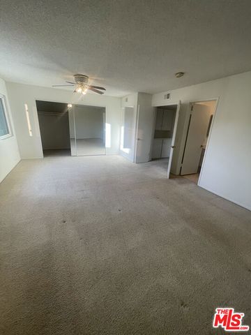 8576 Kelvin Avenue, Winnetka (los Angeles), CA 91306