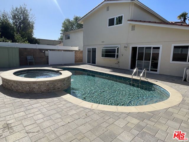 8576 Kelvin Avenue, Winnetka (los Angeles), CA 91306