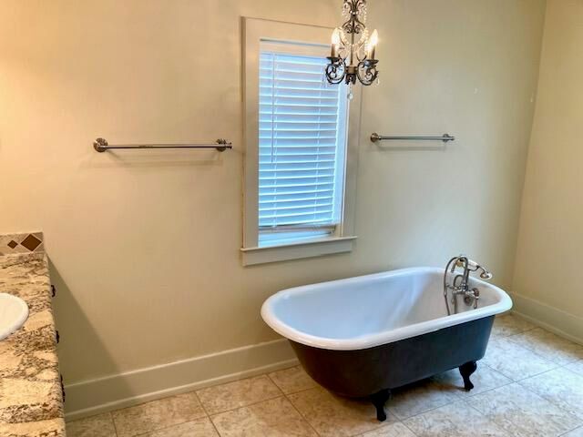 290 Crescent Drive, Defuniak Springs, FL 32435