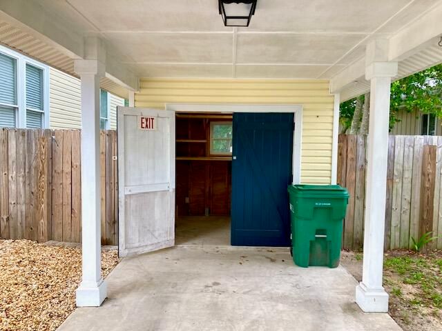290 Crescent Drive, Defuniak Springs, FL 32435