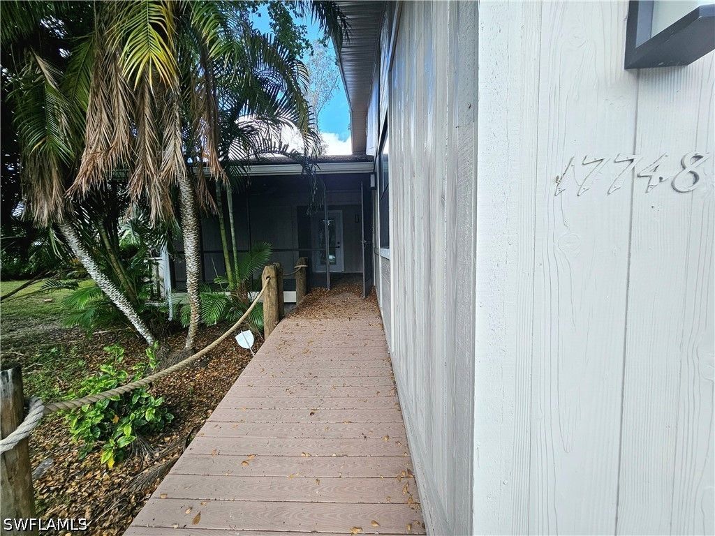 17748 port boca CT, Fort Myers, FL 33908