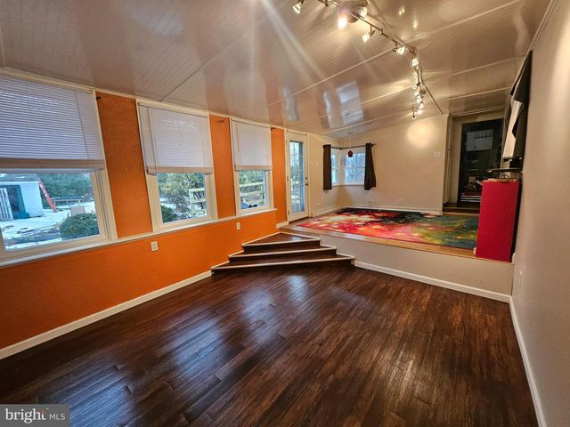 15505 MAPLE DR, Accokeek, MD 20607