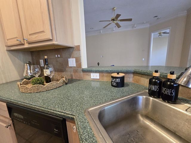 11110 S Reach, Montgomery, TX 77356